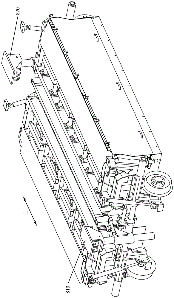 一种牵引装置及包括该装置的打磨小车的制作方法